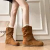 2026 Nuevas Botas Cortas de Otoño para Mileniales que Aumentan la Altura Interior Estilo Caliente Súper Bonitas Botas Apiladas Bo Ken para Mujer con Faldas
