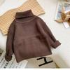 Suéter infantil masculino e feminino estilo ocidental para bebês personalidade infantil estilo coreano moderno celebrante da internet cor sólida gola alta suéter retrô de malha