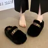 Chinelos peludos femininos, de tamanho pequeno, com sola grossa, que aumentam a altura, bico fechado, sem calcanhar, novo estilo inverno 2026, forrados com fleece, para usar ao ar livre, chinelos de algodão plataforma