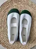 Zapatos de Interior para Jardín de Infancia Canasta de Graduación Defectuosa para Niños Zapatos de Lona Blancos para Adultos de Una Pierna para Interior