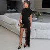 Moda feminina europeia e americana verão 2026 novo estilo: vestido justo, gola redonda, franzido, colado ao corpo, assimétrico, sem mangas para mulheres
