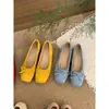 Primer Encuentro con los Nuevos Zapatos Planos de Mujer Estilo Francés para Primavera/Verano 2025 de Gamuza Roja con Punta Cuadrada y Diseño de Ballet con Lazo