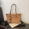 Bolso de Hombro de Gran Capacidad Transfronterizo para Mujer 2026 Nuevo Otoño e Invierno Moda Retro Bolso de Hombro Versátil Bolso Tote para Viajes y Uso Diario
