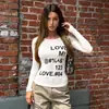 Camiseta fina de manga larga con cuello redondo y estampado de letras para estilo urbano de otoño, versátil y estilizada, camiseta básica lisa informal