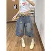 Chao Li tiene en stock jeans cropped de pierna ancha bordados con toalla de hongo para mujer, nuevo diseño de verano 2026, shorts holgados