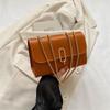 Bolso pequeño texturizado para mujer, novedad de 2024, popular, de color sólido, pequeño bolso cuadrado, sencillo, estilo occidental, bandolera de hombro.