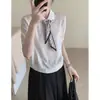 Elegante bufanda de punto fina camiseta de manga corta para mujer, polo gris ajustado de verano con cuello vuelto y hombros normales