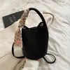 Bolsa de Mão Fashion Transfronteiriça, Cor Sólida, Novo Estilo 2026, Bolsa de Ombro Transversal Fresca e Simples Estilo Francês, Bolsa Saco Tendência Mais Vendida