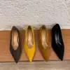 2026 Novo Estilo Sapatilhas Femininas Pontudas Minimalistas Coreanas Retrô com um Toque Francês, Bico Fino, Versáteis para o Trabalho, Baixo Salto