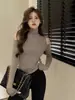 Blanco de cuello alto, capa interior de hombros descubiertos, suéter de punto, camiseta de manga larga para mujer otoño/invierno, top elegante y con estilo