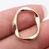 25x20mm 1.7g Multicolor DIY Accesorios Hechos a Mano Irregular Hueco Retorcido Geométrico Ovalado Colgante de Anillo