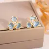 Brincos de Flor em Zircônia Microincrustada de Luxo Leve e Requintados, Tarraxas de Pérola Elegantes e de Alto Padrão, Brincos com Design de Nicho e Estilosos