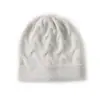 Chapéu de Cashmere 2026 Outono/Inverno Novo Moda Feminina Casual Proteção para as Orelhas Chapéu Soltinho Sem Aba Cor Sólida Chapéu de Tricô