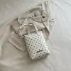 2026 Início do Outono Nova Bolsa Transversal Retro Nicho Moda Portátil Pequena Quadrada Feminina Simples Popular Casual Bolsa de Ombro
