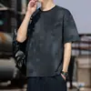 Moda Verão Plus Size Versátil Tendência Marca Gola Redonda Manga Curta Pulôver Estilo Hong Kong Solta Camisa Masculina