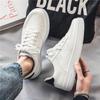 Sapatos masculinos de verão de 2025, sapatos respiráveis, sapatos brancos da moda para todos os tipos de estudantes, sapatos esportivos casuais de sola grossa, sapatos da moda
