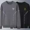 Camiseta Masculina de Manga Longa em Destaque, Estampa de Marca Tendência, Top Outono/Inverno, Moletom, Camiseta Interior Juvenil, Camada de Base