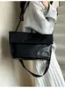 Bolso Retro Transfronterizo para Mujer de Gran Capacidad 2025 Nuevo Otoño e Invierno Versátil Bolso Cruzado Casual para Hombro Bolso de Mano para Viajes
