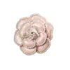 Broche de Camelia Europeo y Americano, Estilo Coreano Clásico y de Moda, Pequeño Estilo Fragante para Abrigo, Accesorios para Traje, Pin en Stock