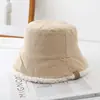 Nuevo Sombrero de Pescador de Lana de Cordero Otoño e Invierno 2025 para Mujer Versión Coreana Sombrero Cubo Adelgazante Versátil Cálido de Moda
