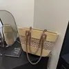 Bolso de Mano con Pañuelo de Seda Nuevo Verano 2025, Bolso de Hombro/Axila Tejido Popular de Gran Capacidad de Este Año, Bolso Tote Tipo Cesta de Verduras