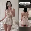 Lingerie sexy, com bordado de renda, design em malha estilo balé, costas transparentes e vestido com decote halter e efeito push-up