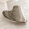 Placa rascadora de acero inoxidable en forma de corazón para raspar cara, ojos, belleza facial, herramienta metálica para tendones, cabeza de cuchillo para fascia del cuello