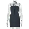 Vestido de mujer de color liso estilo europeo y americano para ir de compras, vestido ajustado sin espalda con cuello halter y diseño de cintura ceñida, vestido corto casual de verano