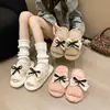Pantuflas peludas para mujer, para usar en exteriores, con lazo, suela plana, estilo nuevo, pantuflas de algodón, 2026, a la moda, alta calidad, otoño/invierno, versátiles