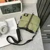 Bolso Cubo con Cordón de Patrón de Diamante para Hombres y Mujeres 2025 Nuevo Bolso de Hombro Ligero para Commuting Bolso Cruzado Versátil para Teléfono Móvil