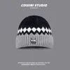 Gorro de Lana de Colores Bloqueados Cálido de Otoño e Invierno con Diseño de Oso para Niñas 2024 Nuevo Gorro Tejido de Pareja para Estudiantes Gorro Frío Pullover para Hombres