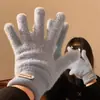 Luvas de Pelúcia Tricotadas Fofas de Cinco Dedos com Etiquetas para Mulheres Heattech no Inverno 2025 Novas Engrossadas à Prova de Frio Estudante Ciclismo Bicicletas