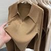 Polo elegante francés de punto con solapa de hilo súper suave para mujer, camisa de cuello en V, suéter fino de color sólido, camisa de fondo para mujer