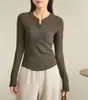 Camisa Base Feminina Manga Longa Gola Alta Botões, Camiseta Lisa Slim Fit para Usar em Camadas, Estilo Primavera e Outono, Moda Feminina