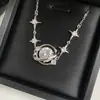 Pulsera de cadena de estrellas Saturno New Flash original europea y americana chapada en oro de 18 quilates, personalidad nicho alta gama, color aguamarina