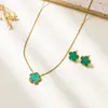 Conjunto de Duas Peças Colar e Brincos Flor de Cinco Pétalas Elegante em Aço Titânio, Joias Versáteis Clássicas da Moda Novo Modelo 2025