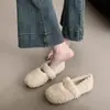 Nuevos zapatos peludos de invierno estilo coreano 2026, zapatos Mary Jane de felpa con punta redonda, zapatos planos de algodón de invierno para mujer para exteriores