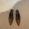 Mules Baixas Estilo Chanel para Uso Externo, Verão 2026 Bico Fino Salto Agulha Nicho Versáteis Mules