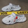 Sandalias de playa con agujeros para hombre, estilo coco, 2025. Nuevas sandalias antideslizantes para exteriores y hogar.