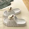 Zapatillas Suaves Bonitas de EVA para Dormitorio Estudiantil Mujer 2026 Verano Uso Exterior en Casa Sensación Suave Corazón Femenino Zapatillas Geniales
