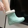 Botas de lluvia al por mayor Botas de lluvia de moda para mujer hasta la pantorrilla con cordón impermeables Botas de lluvia japonesas de terciopelo corto cálidas antideslizantes resistentes al desgaste Zapatos de agua para mujer