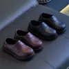 Zapatos casuales de suela blanda para niños para actuaciones escolares, zapatos de un solo color estilo británico, zapatos de vestir para niños, zapatos de cuero negros para niños, elegantes