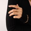 Anillo abierto brillante con diseño único de nuevo estilo europeo y americano, personalidad que combina con todo, anillo de acero inoxidable chapado en oro para el dedo medio, joyería