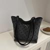 Mochila de Gran Capacidad para Desplazamiento de Mujeres 2024 Otoño e Invierno Nueva Mochila Combinable Bolso de Hombro Cruzado Tote de Uso Múltiple