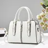 Bolsa de Mão Feminina Moda Europeia e Americana Grande Capacidade Ombro Único Transversal Tendência Toque de Luxo Bolsa de Presente para Mulheres