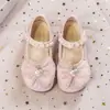 Sapatos de princesa de cristal para menina, novo estilo primavera e outono, sapatos individuais para criança, sapatos respiráveis para bebê menina, sola macia, sapatos de couro para menina