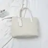 Bolso de Cubo de Peluche de Mano para Mujer 2025 Otoño e Invierno Nuevo Estilo Coreano Ins Versátil Moderno de Terciopelo Tipo Pan Bolso de Hombro