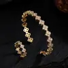 Estilo Europeu e Americano Shein Pulseira de Trevo de Quatro Folhas Banhada a Ouro Venda Quente Transfronteiriça Pulseira Aberta de Zircônia Diamantada Grande Pétala Alto Padrão