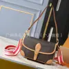 Bolsa Guangzhou Transfronteiriça Nova para Presbiopia Bolsa Baguette Ombro Único Transversal Alça de Ombro Bolsa Feminina Bolsa de Axila Bolsa Mensageira Flip