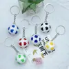 Llavero Colgante de Fútbol de Simulación Copa del Mundo Mini Balón de Fútbol Colgante Pequeño Goma Suave Multicolor Muñeco de Fútbol Pequeño Accesorios